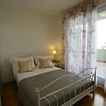 Lucita Apartment *