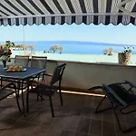 Lucita Apartment Split